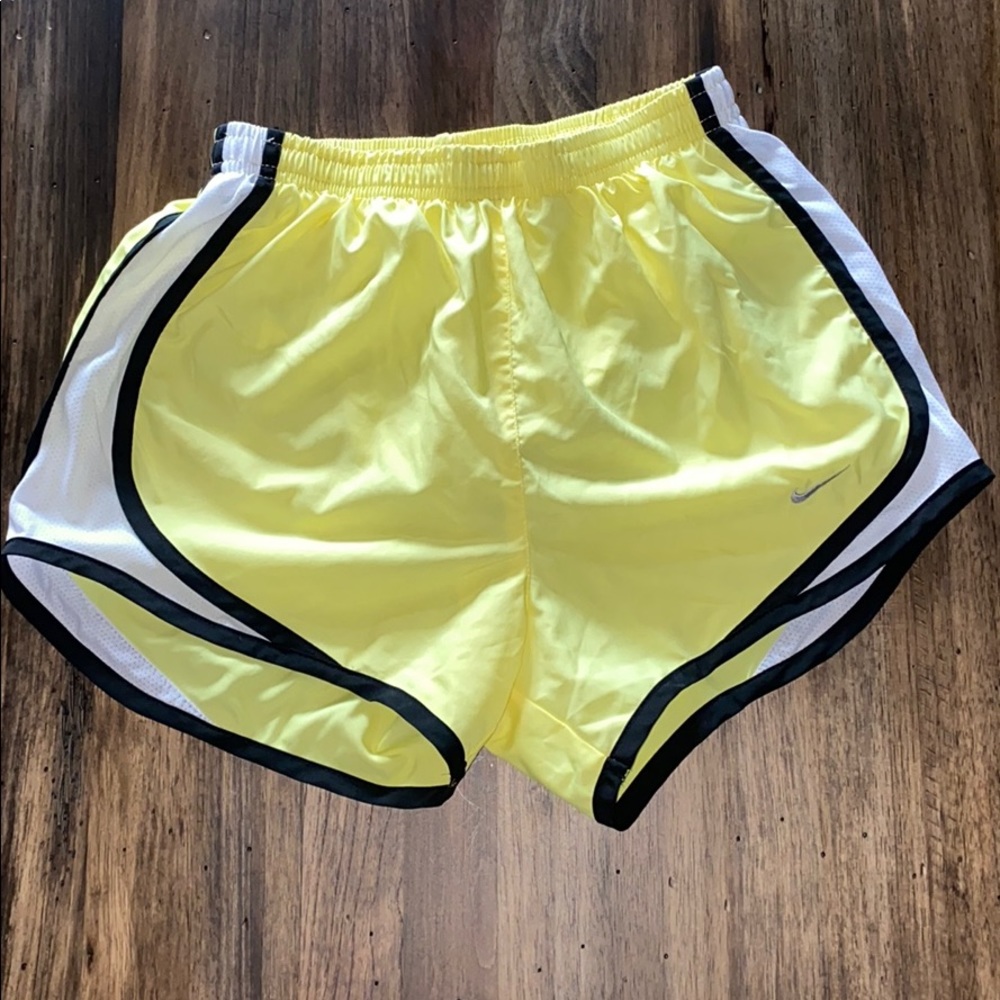 Nike fit dry running shorts w/ built in underwear